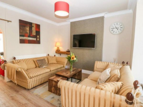 Llandudno 3 Bedroom Holiday Apartment in Town Centre